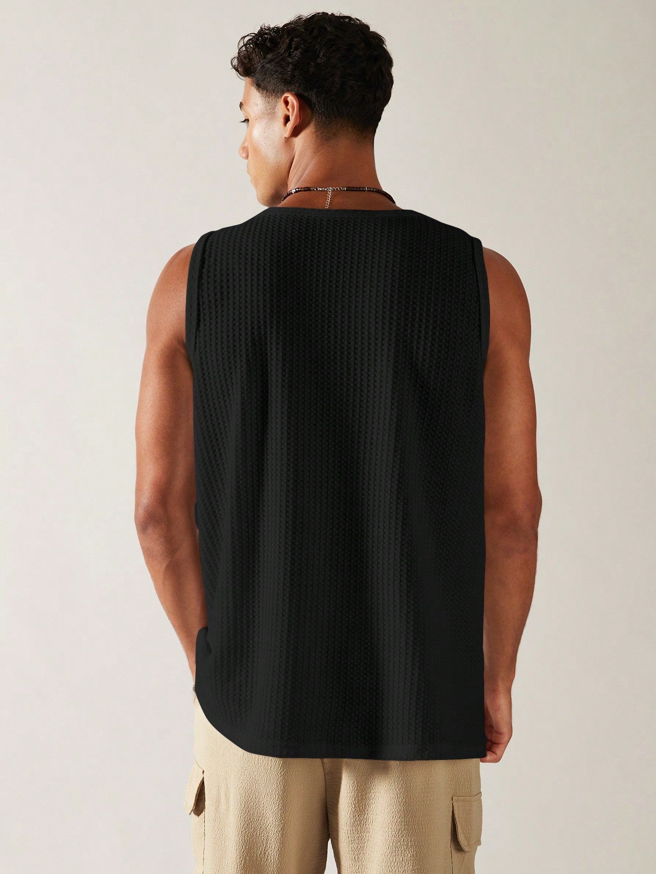 Casual square neck patterned men's tank top| black |