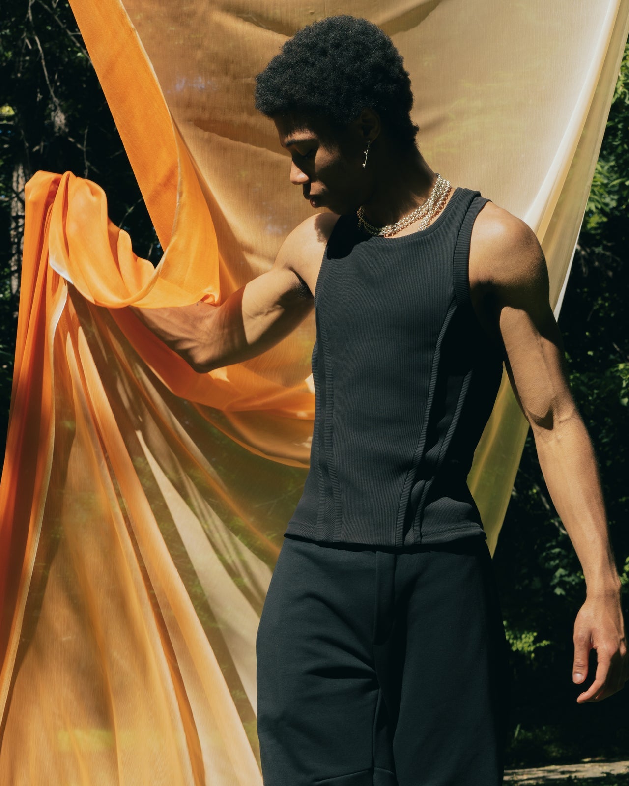 Trendy Men Halter neck vest with double hem (Black)