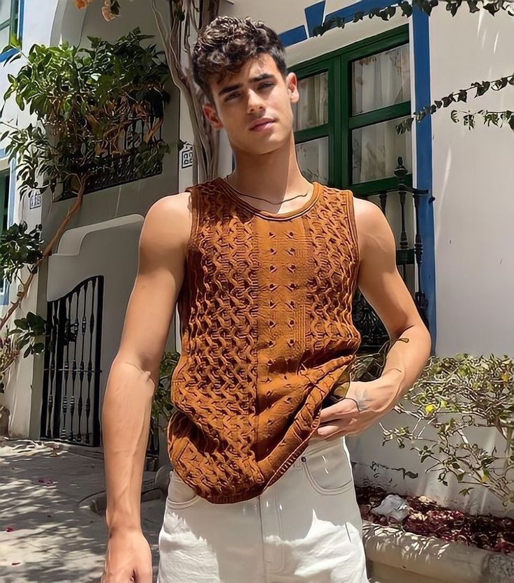 Web Knit patterned vest | Summer essential |