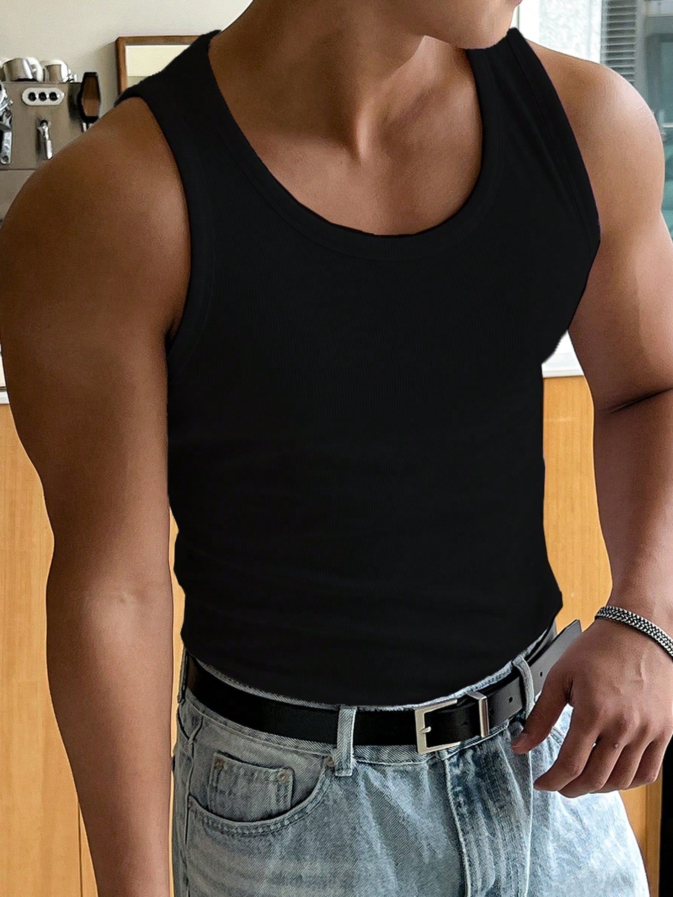 Versatile basic Men's tank top | Black|