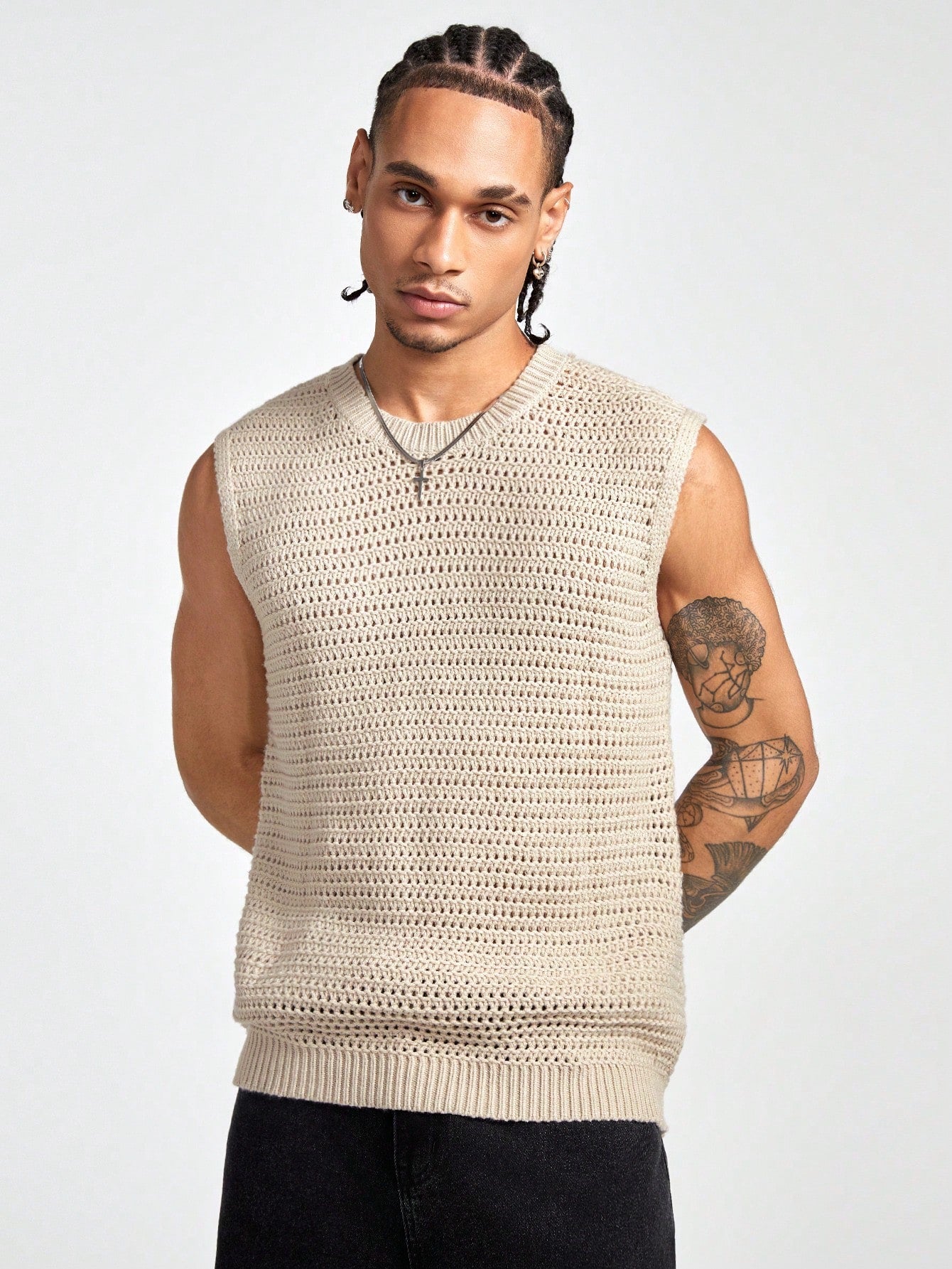 Versatile patterned men's tank top