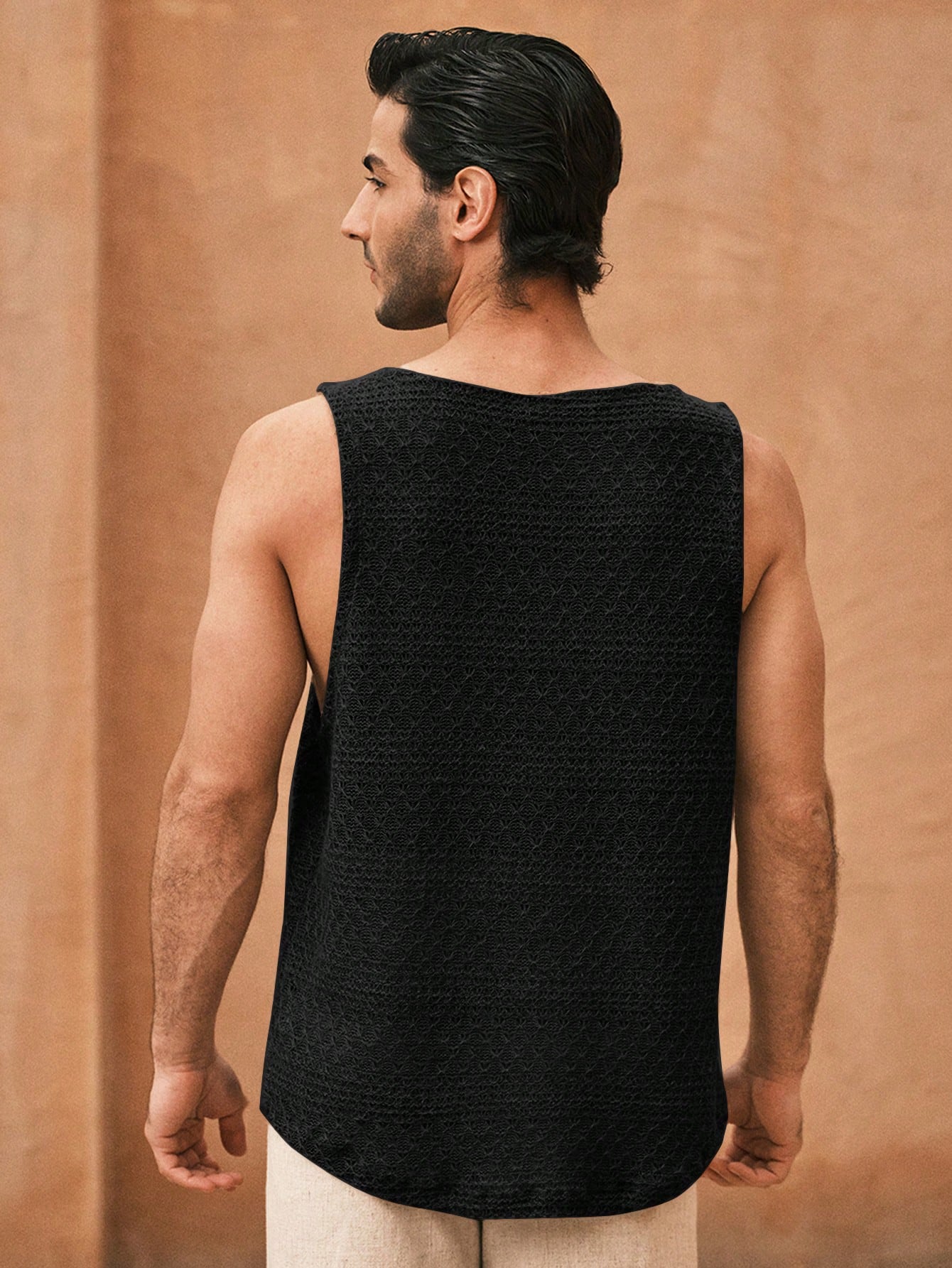 Casual summer essential men's tank top