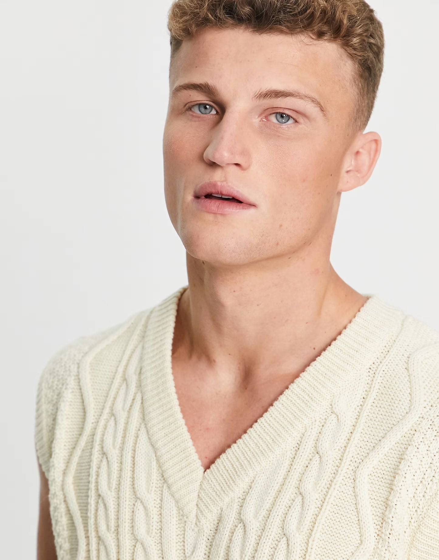 Crochet V Neck Patterned Vest | Summer essential
